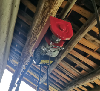 固定式微型電動(dòng)葫蘆吊重時(shí)會(huì)不會(huì)掉下來(lái)