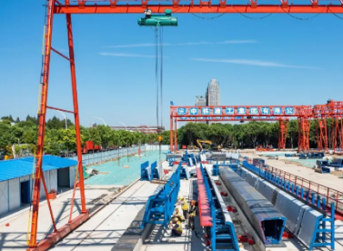 鋼絲繩電動(dòng)葫蘆參與G107武漢市東西湖段快速化改造提升工程